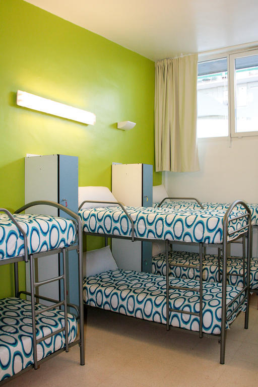 Mundaka Hostel & Sports Cafe Номер фото